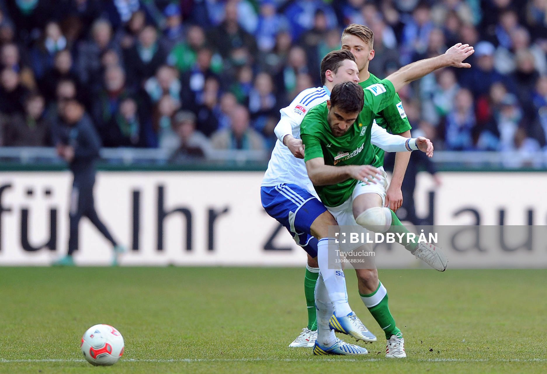 v.l. Julian Draxler, Sokratis Papastathopoulos (Bremen)