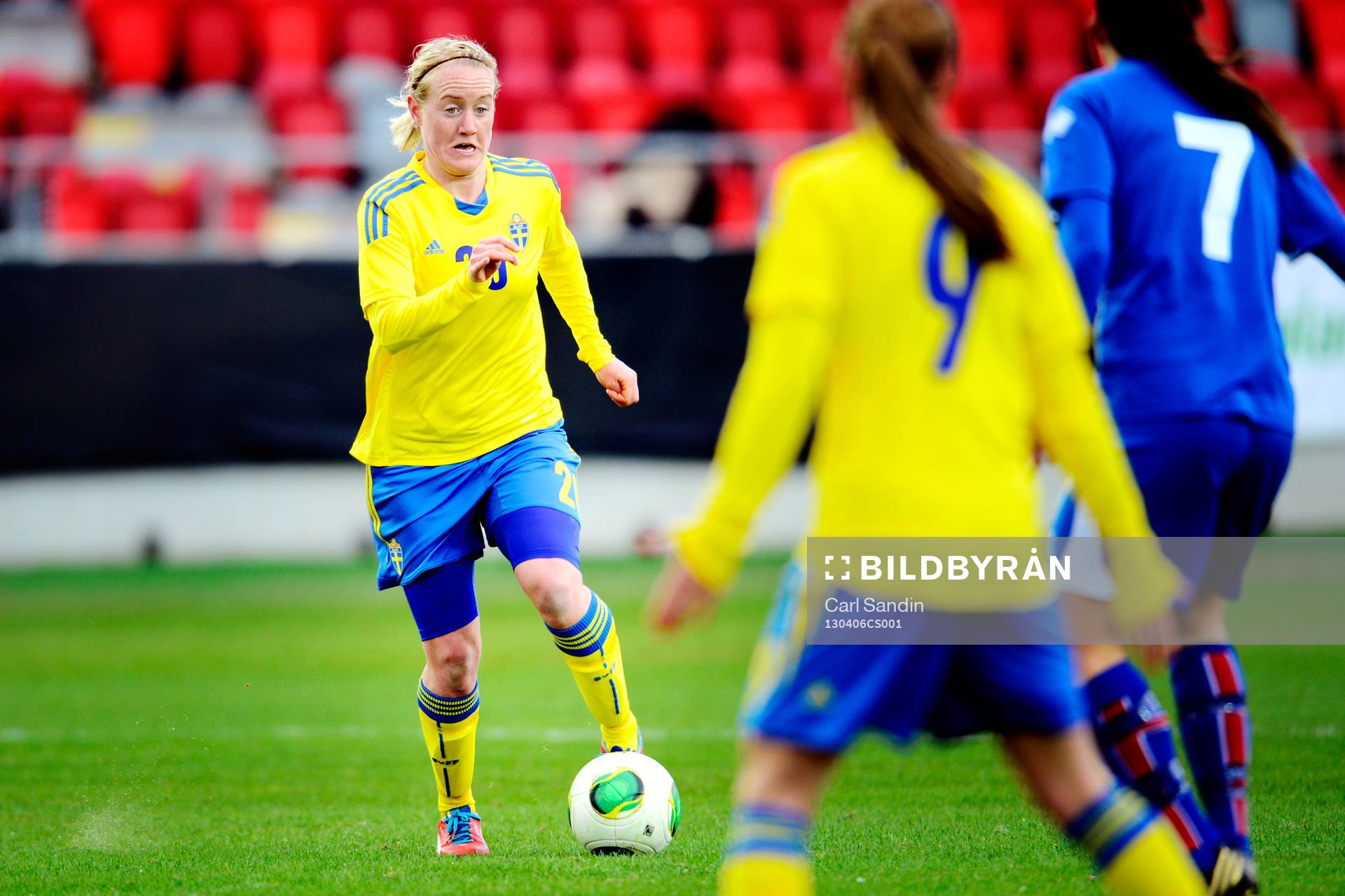 Marie Hammarström, Sverige med bollen, Kosovare Asllani,