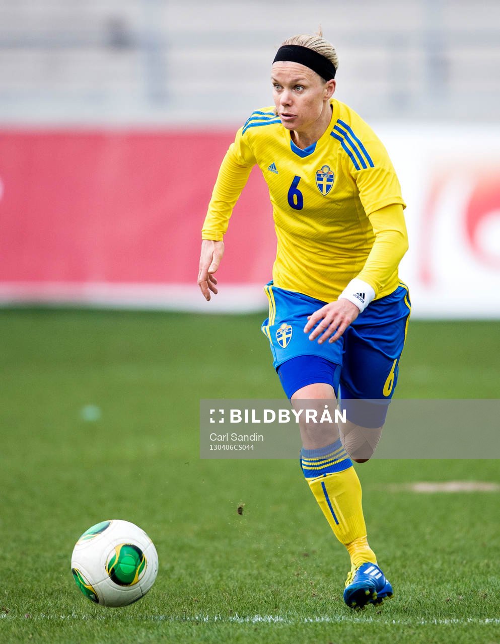 Sara Thunebro, Sverige