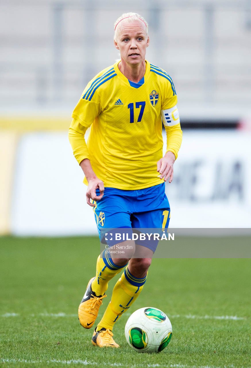 Caroline Seger, Sverige