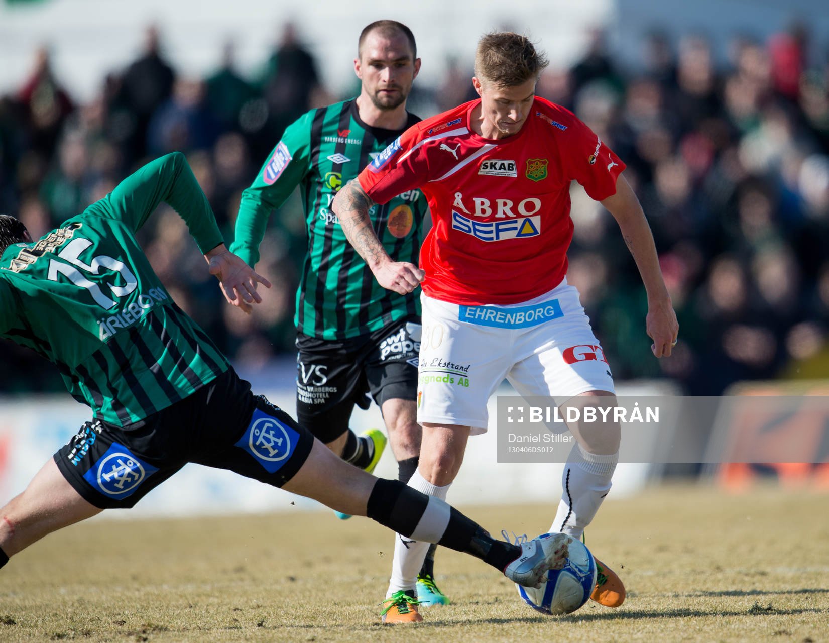 Alexander Mellqvist, Varberg, bryter bollen av Andreas
