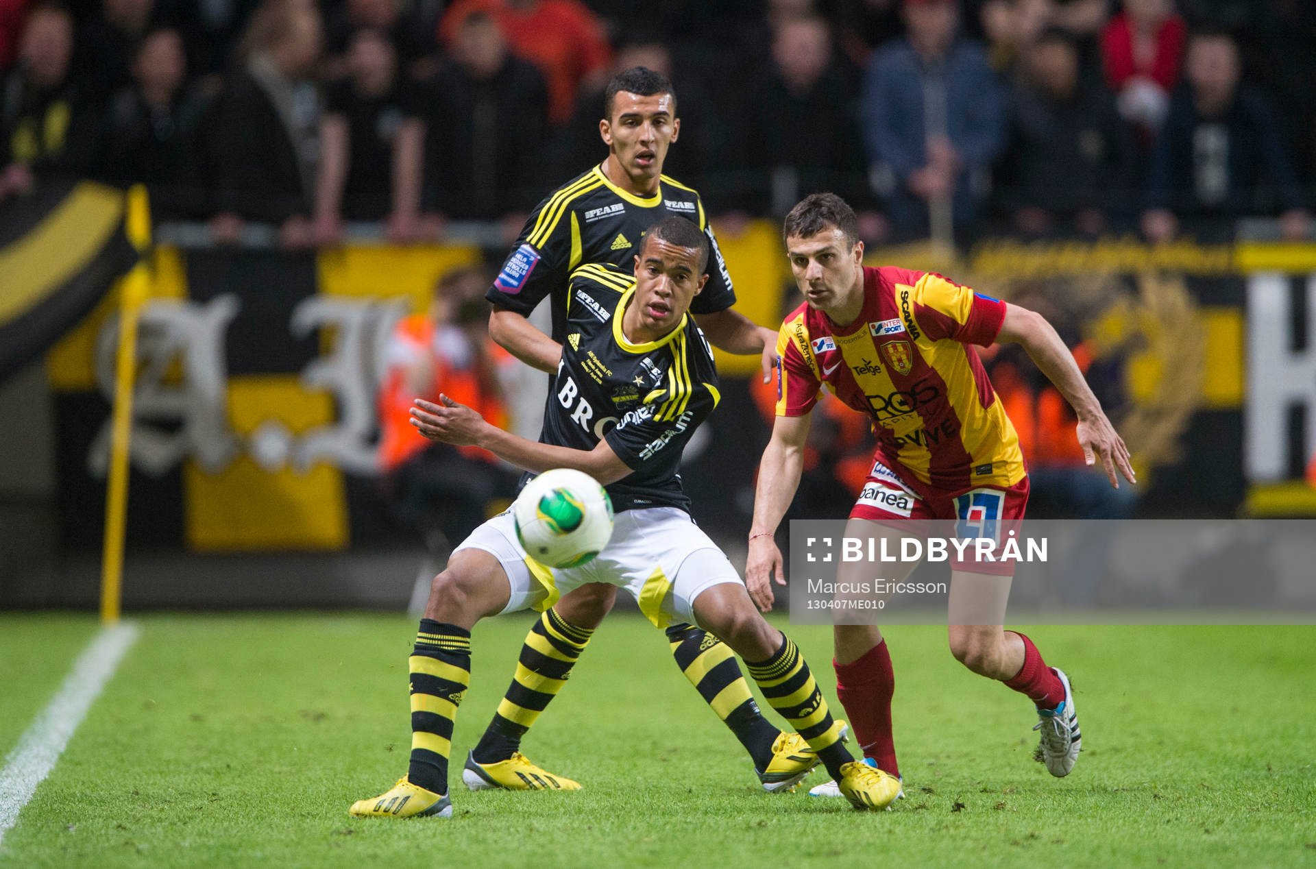 Robin Quaison, AIK. Sharbel Touma,Syrianska