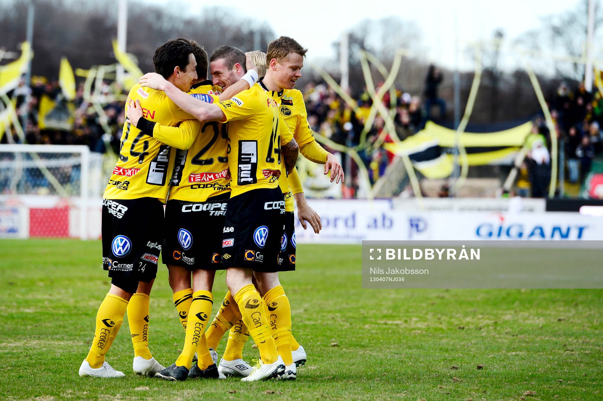 James Keene, Elfsborg har gjort 0-1. Stefan Ishizaki kramar