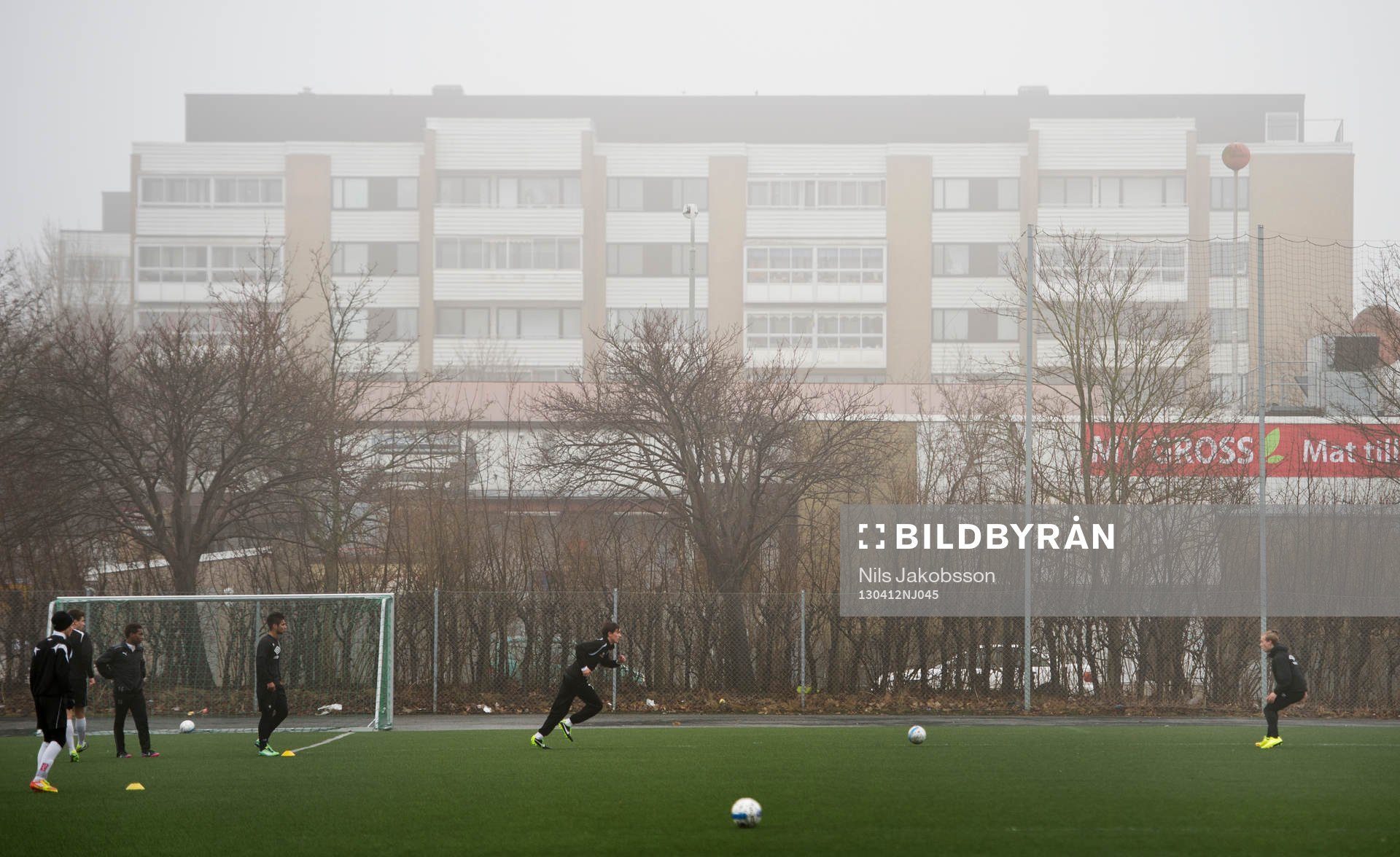 Fotboll, Junior, Landskrona BOIS tränar
