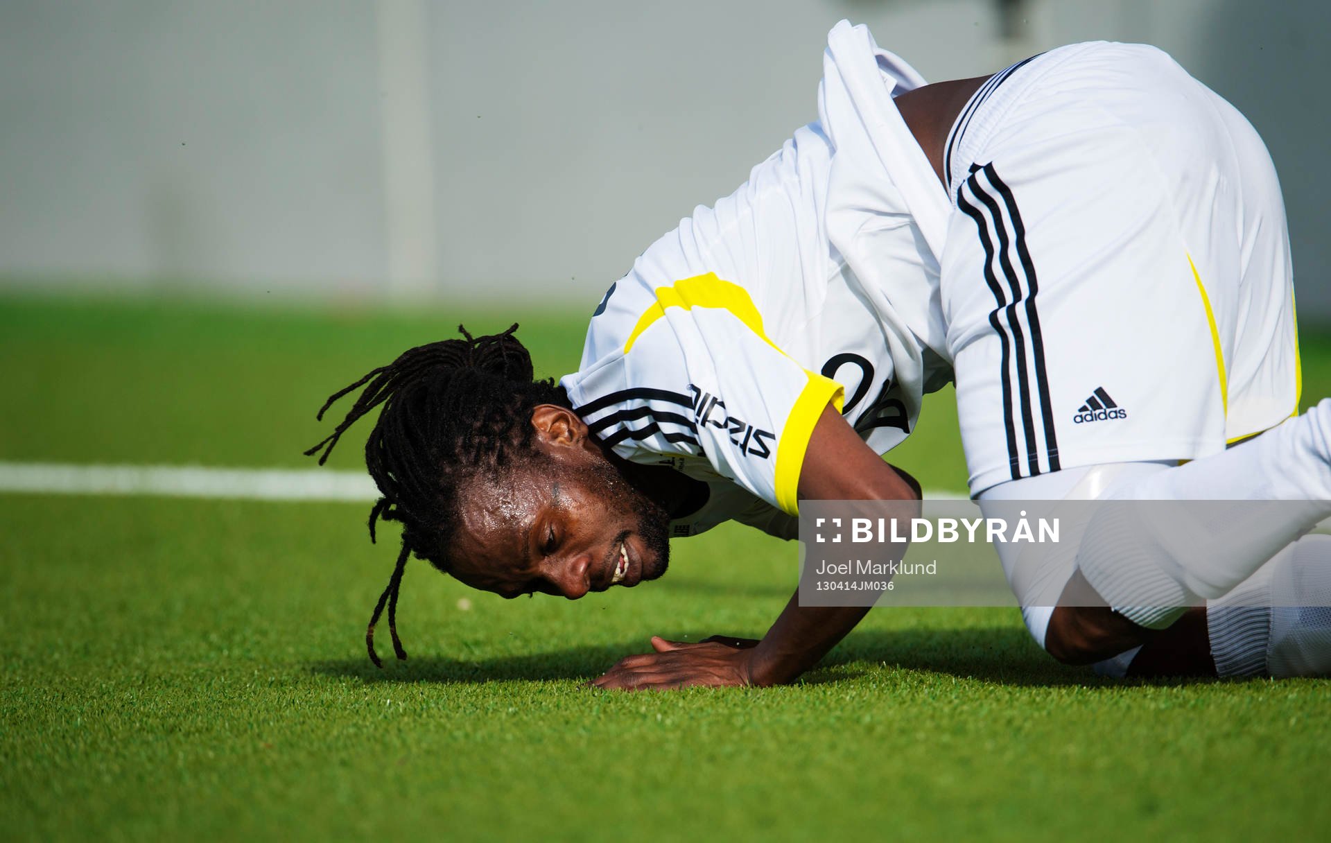 Martin Kayongo-Mutumba, AIK, faller