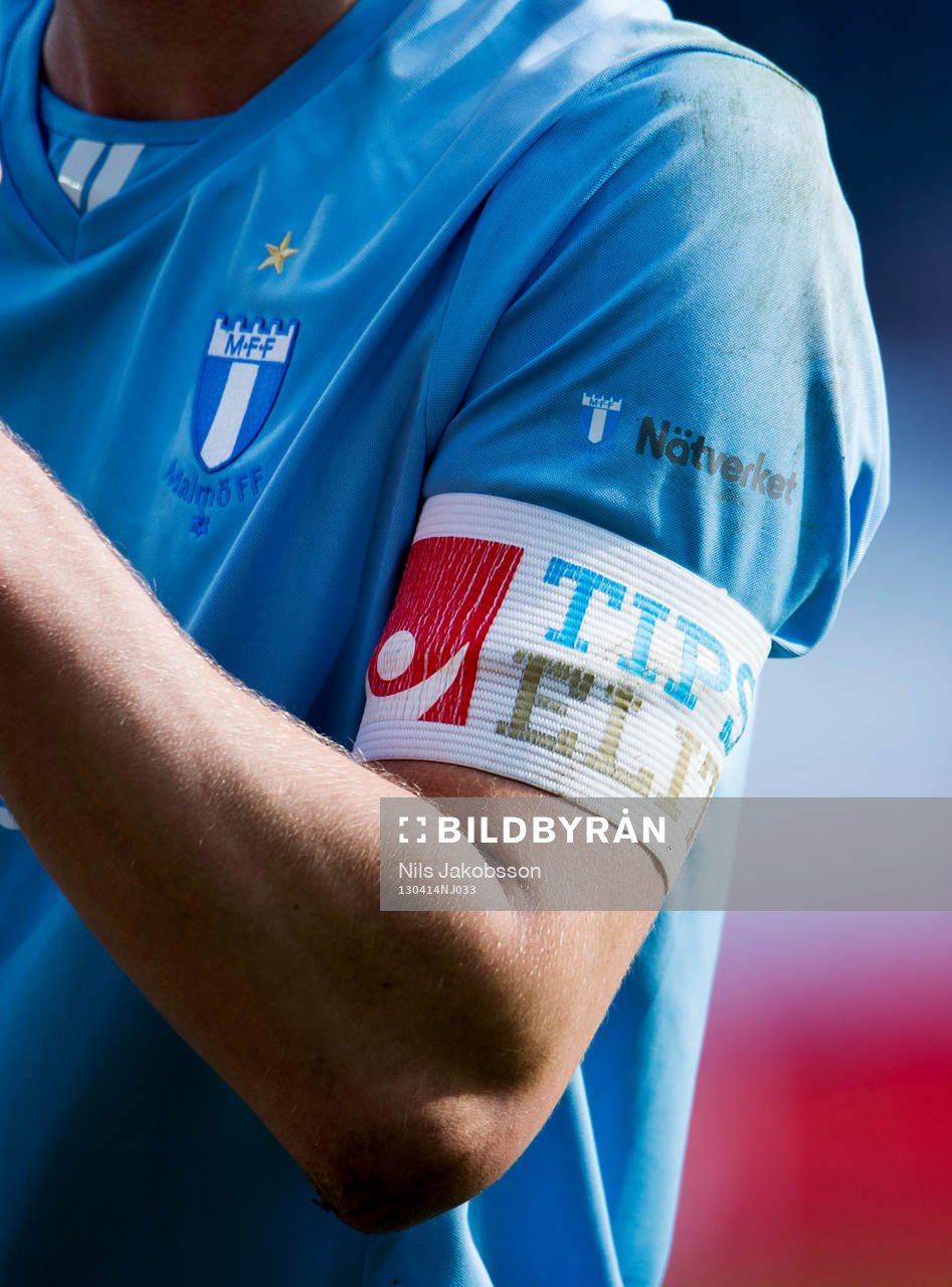 Filip Helander, Malmö FF, bär bindel från Tipselit