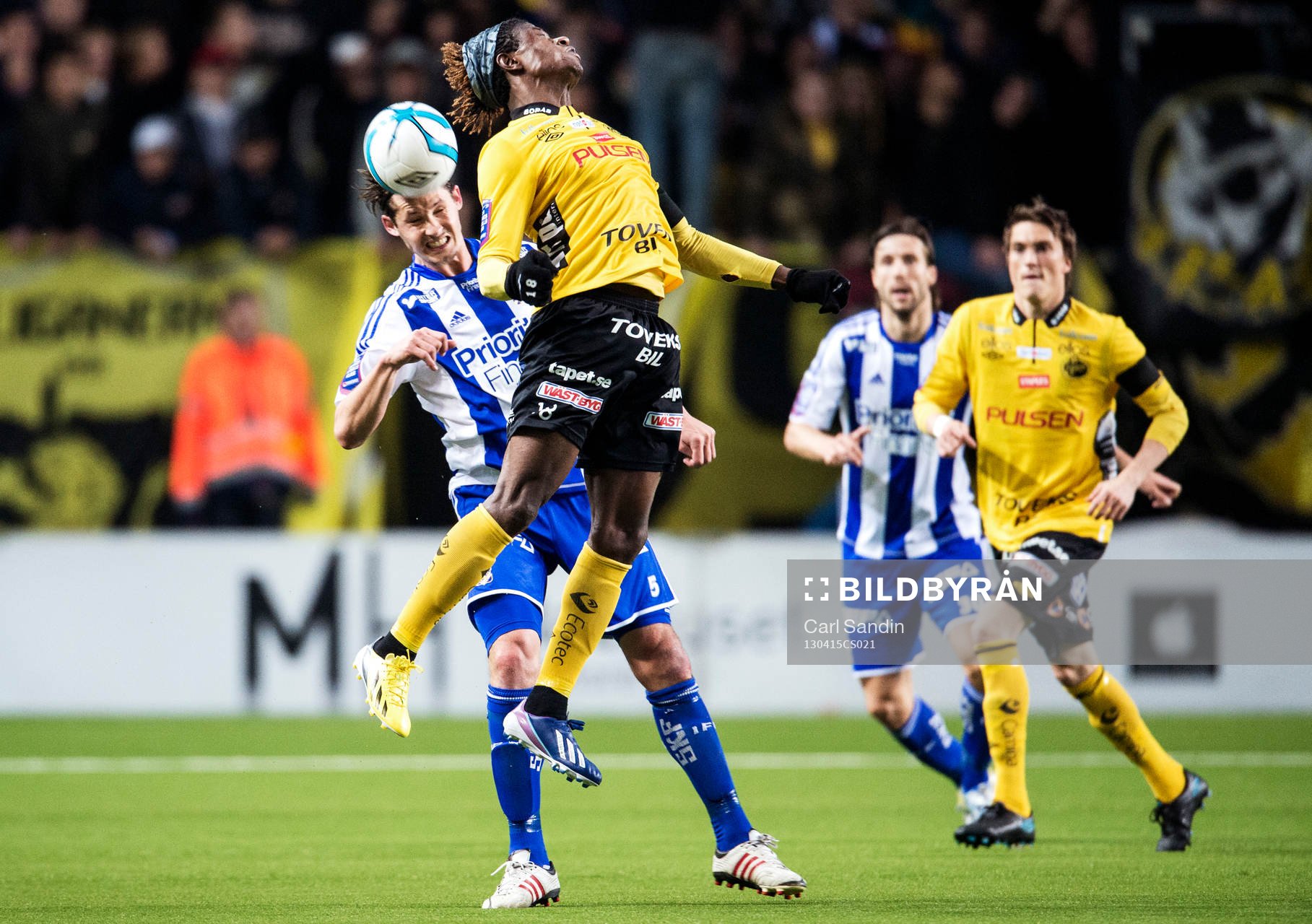 Mohamed Bangura, Elfsborg, i nickduell med Philip Haglund,
