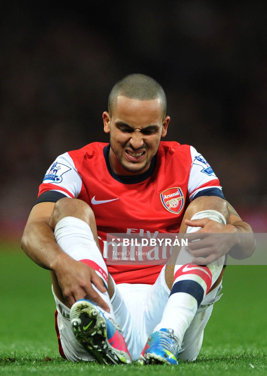 Football - Arsenal v Everton - Barclays Premier League  -