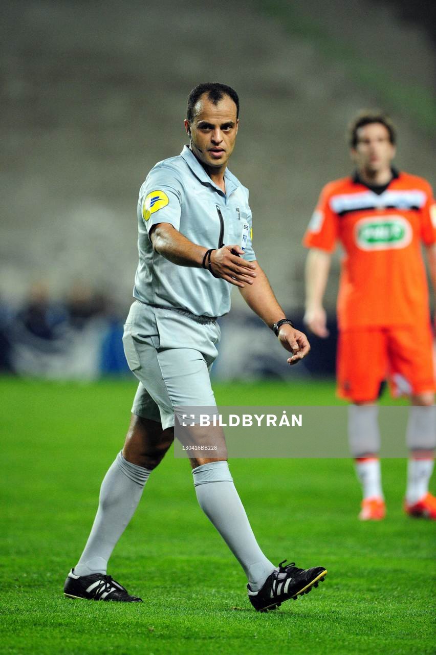 ARBITRE - Said ENNJIMI -  16.04.2013 -  Saint Etienne /