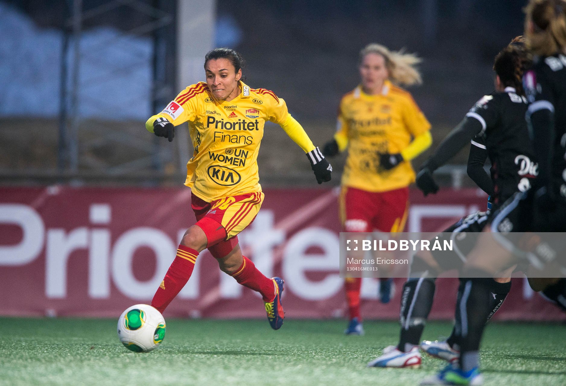 Marta Vieira da Silva, Tyresö springer igenom och sparkar