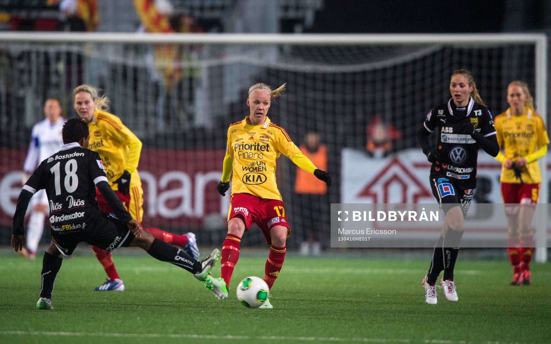 Caroline Seger, Tyresö spelar boll