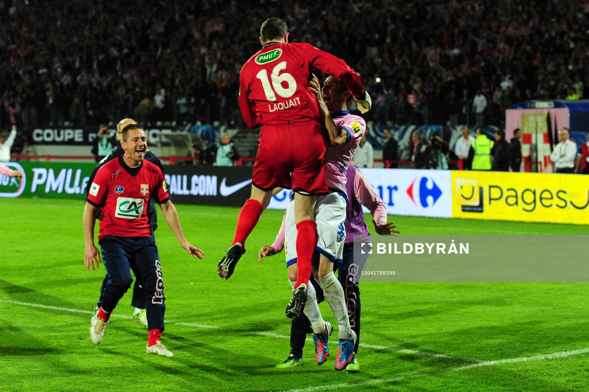  Fotboll, Franska cupen, Evian Thonon - PSG: JOIE DE EVIAN - 17.04.2013 - Evian Thonon / Paris Saint Germain - 1/4Finale Coupe de France