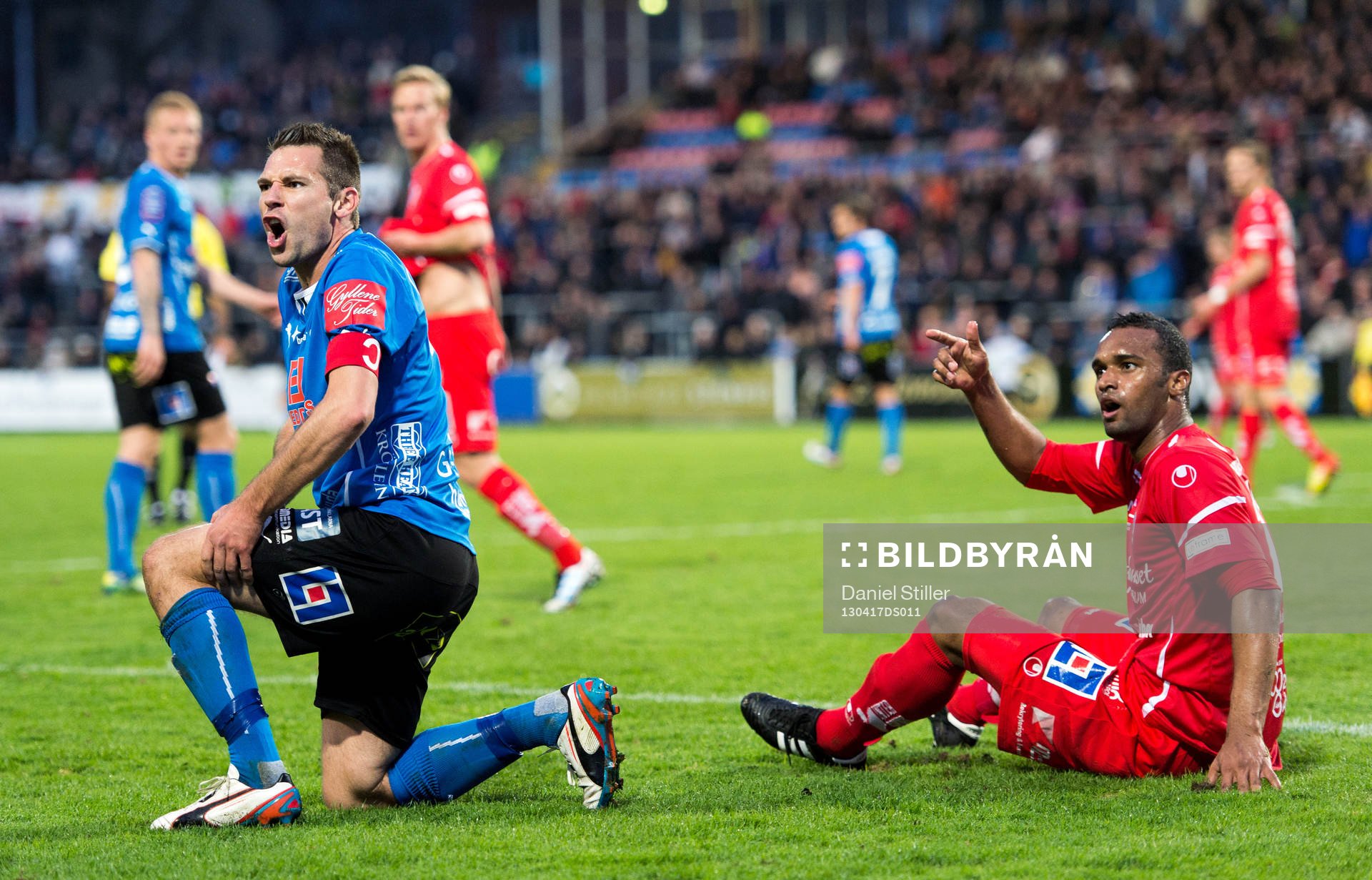 Stefan Selakovic,  Halmstad och Alberis Sérigo Angel da