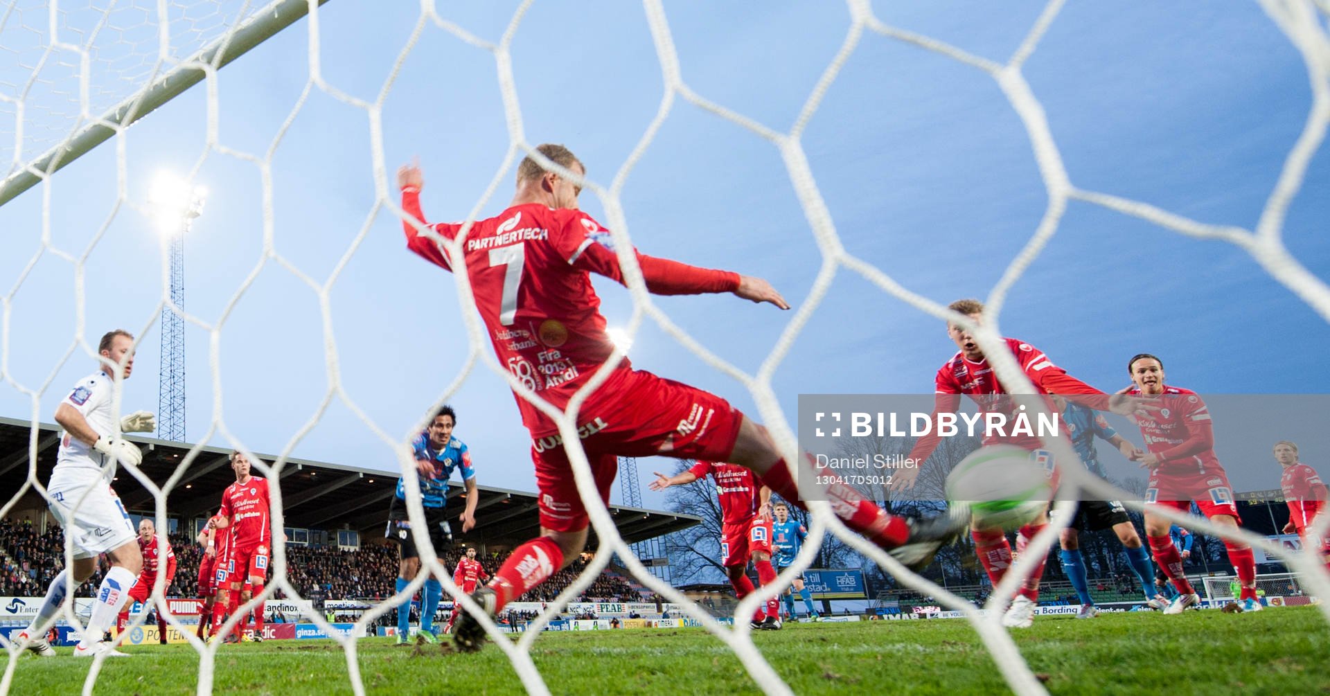 Antonio Rojas, Halmstad, nickar men Kristian Bergström,