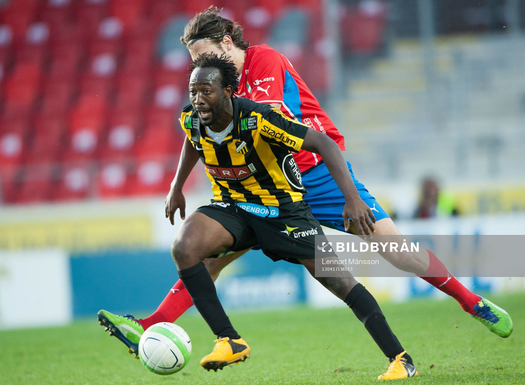 Reuben Ayarna, Häcken steget före Vlado Zlojutro, Öster