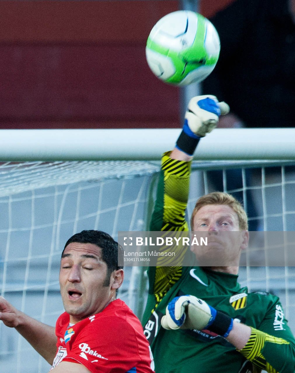 Christoffer Källqvist, målvakt, Häcken, boxar bort