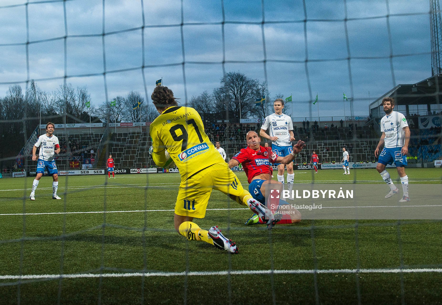 David Mitov Nilsson, målvakt, Norrköping, stoppar Mattias