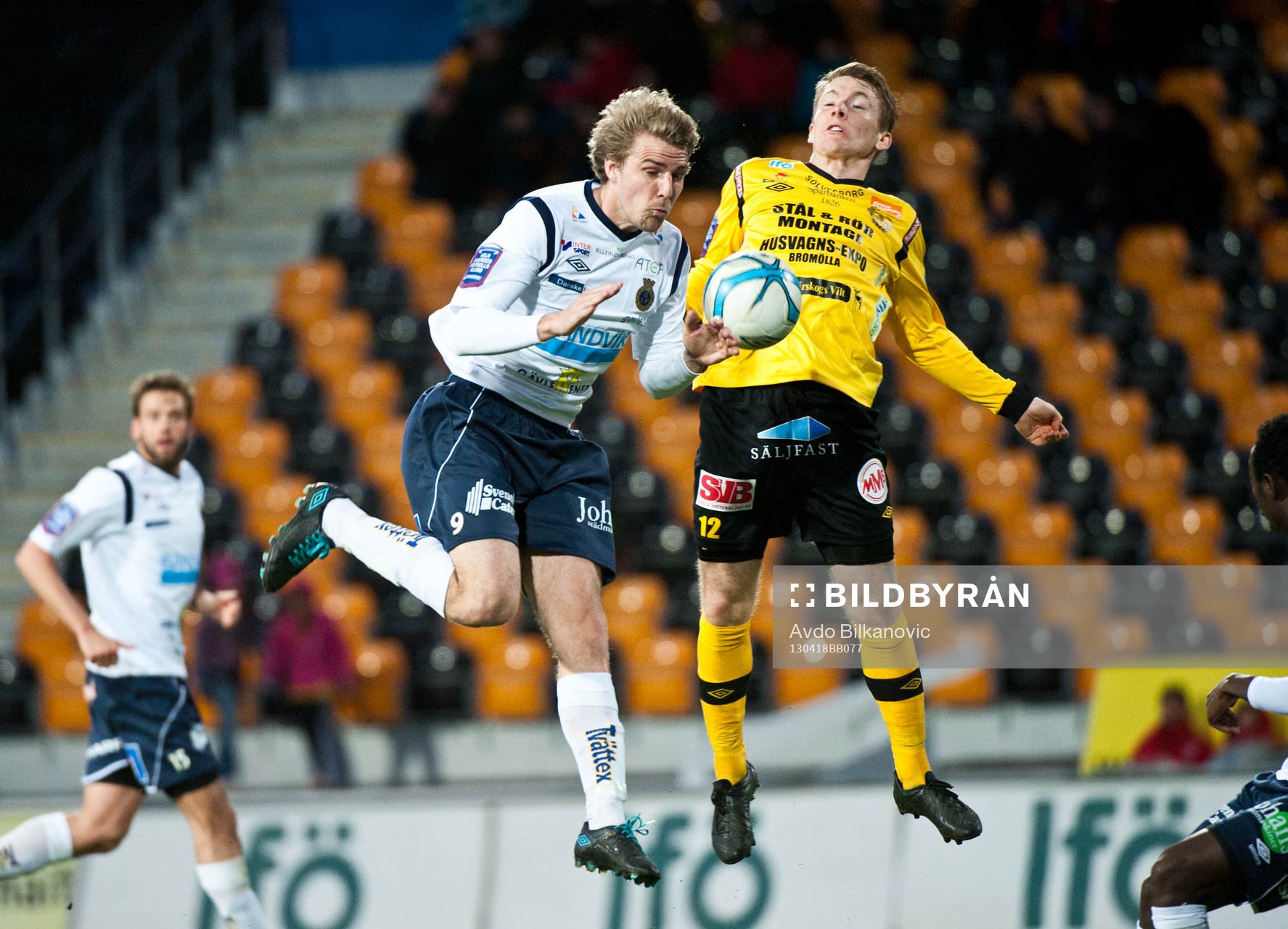 Johan Oremo,  Gefle, Viktor Agardius, Mjällby