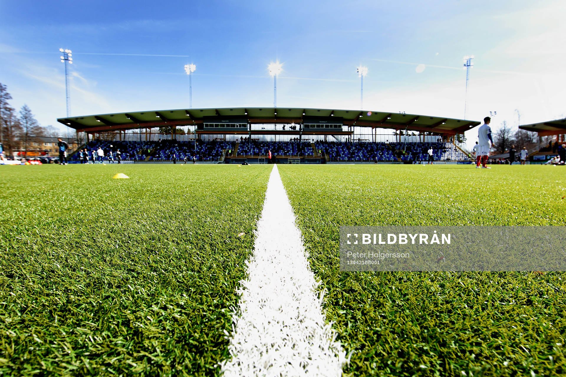Snart match på Kopparvallen med nya träläktaren