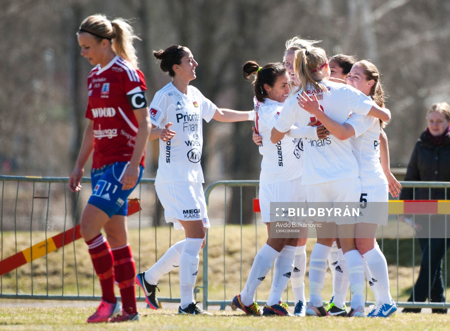 Caroline Seger, MArta Viera da Silva, jubel, Tyresö, Sofie