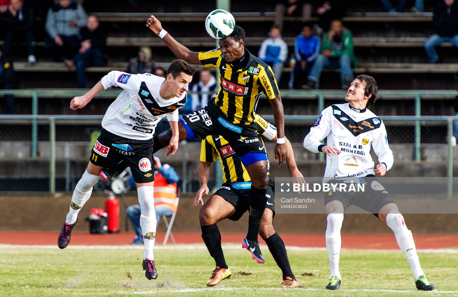 Dominic Chatto, Häcken, i nickduell med Mattias Asper,