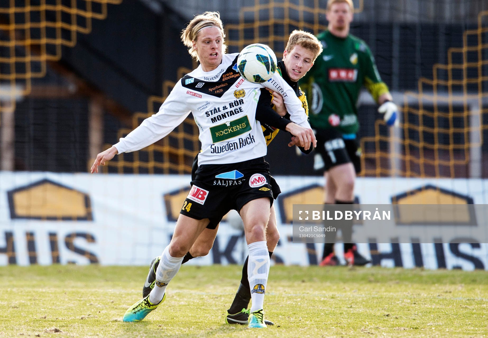 Närkamp mellan Mattias Håkansson, Mjällby, och Simon