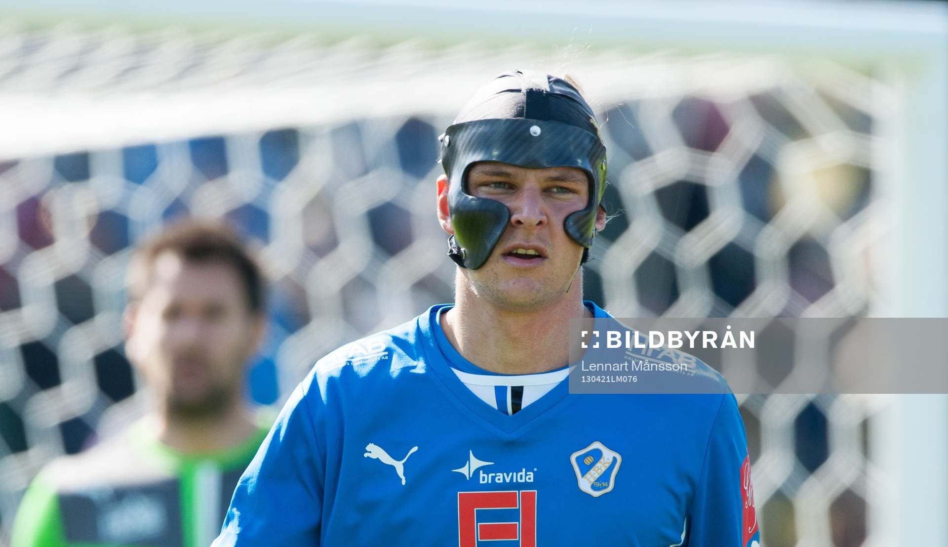 Fredrik Liverstam, Halmstad, iklädd ansiktsmask