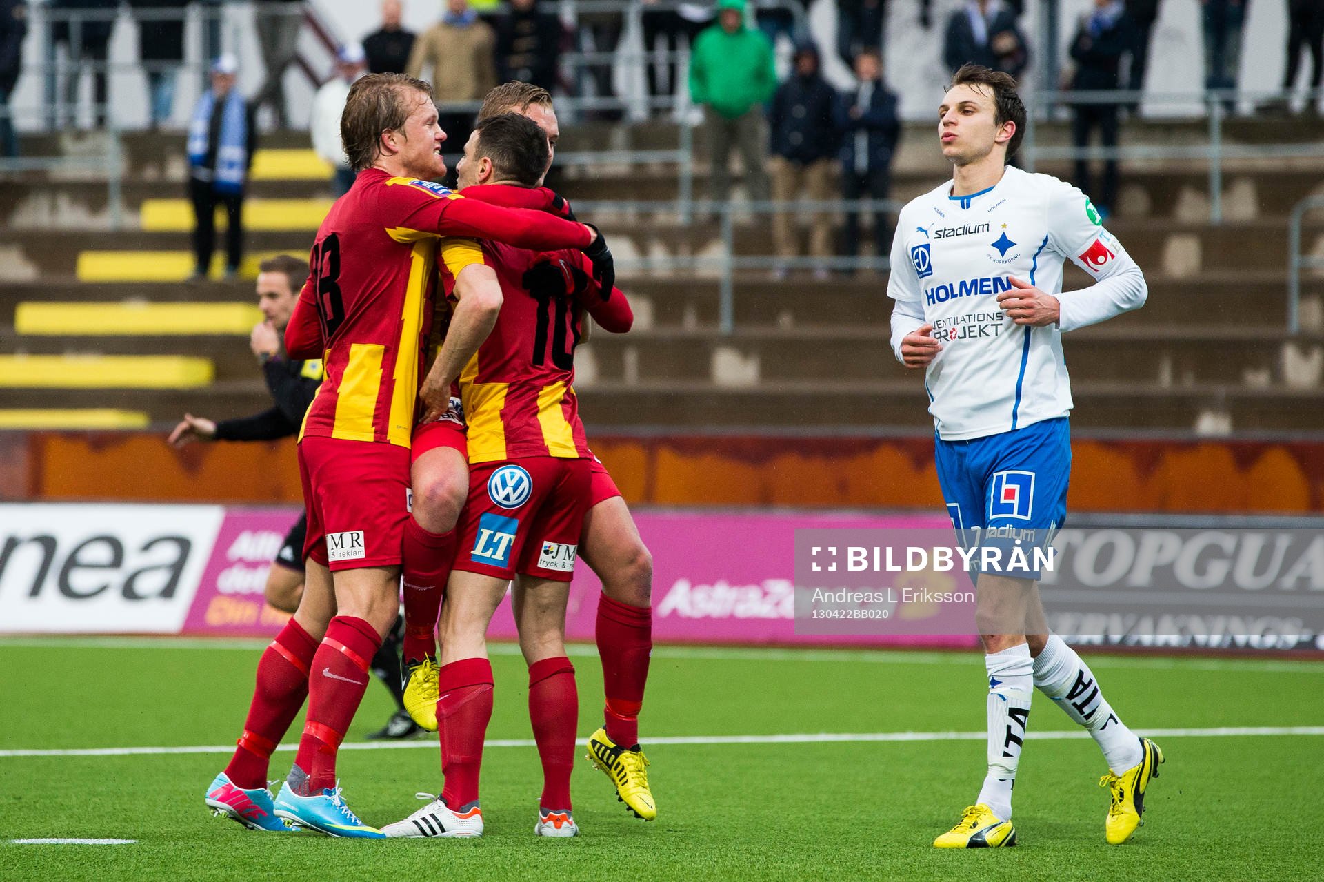 Sharbel Touma sätter 2-1 på straff för Syrianska. Lars
