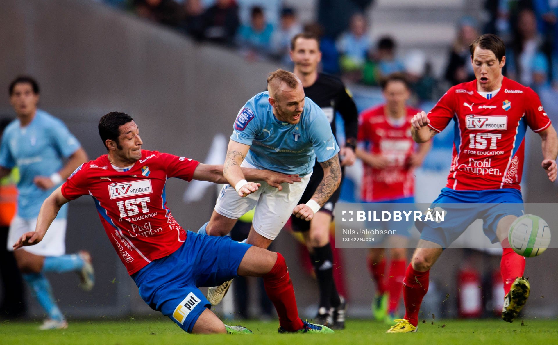 Juan Robledo, Öster, kapar Magnus Eriksson, Malmö FF