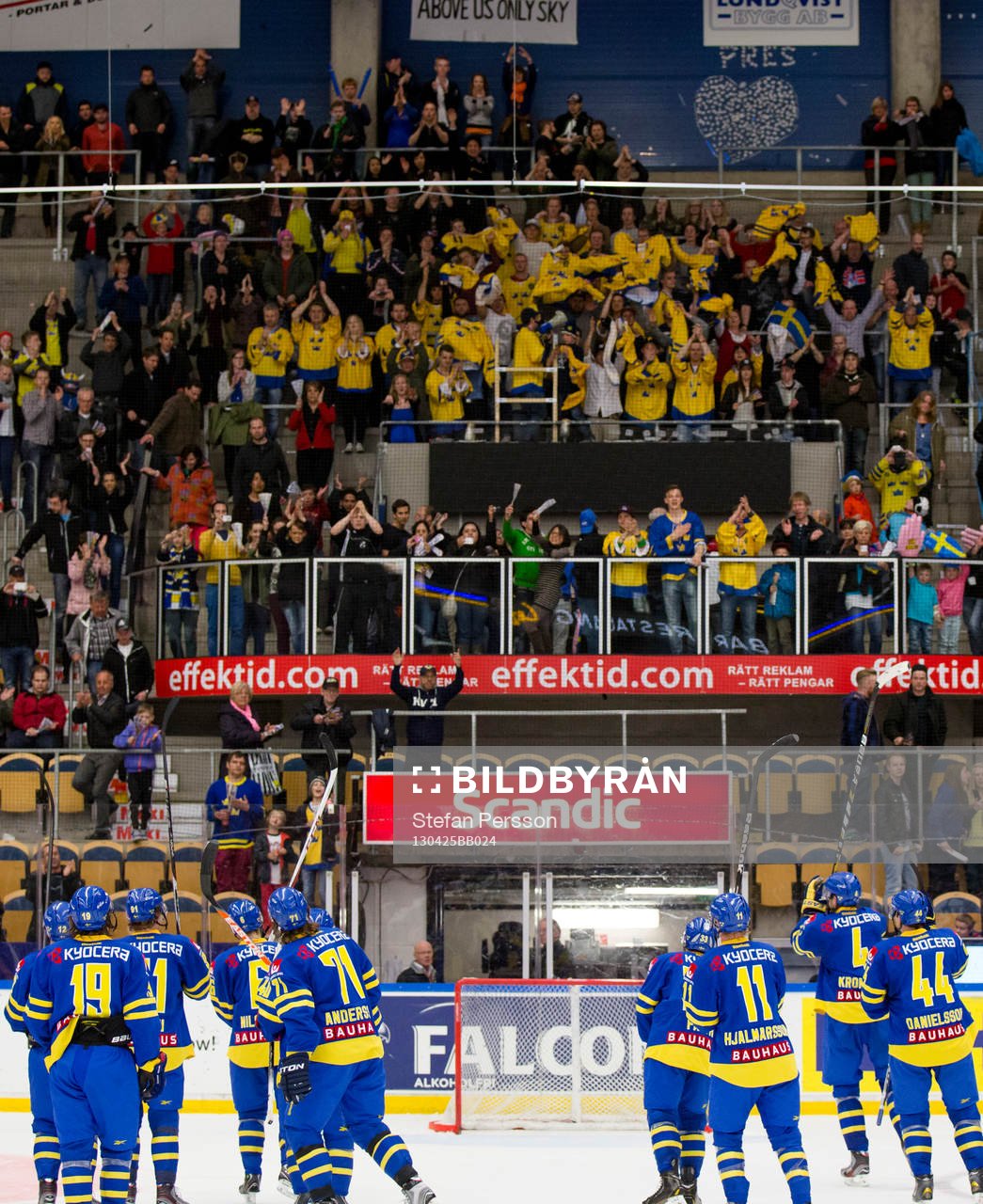 Sverige Sveriges spelare tackar publiken