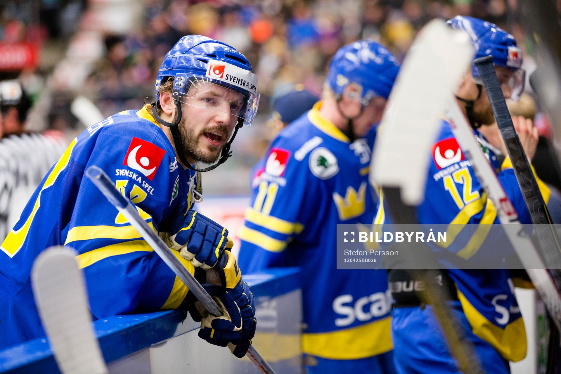 Niklas Persson, Sverige  manar på lagkamrater