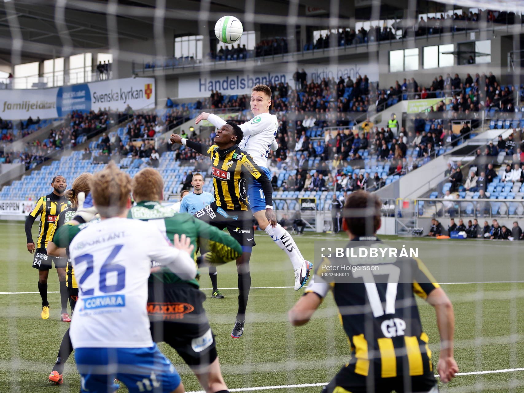 Siim Luts, Norrköping, nickar bollen