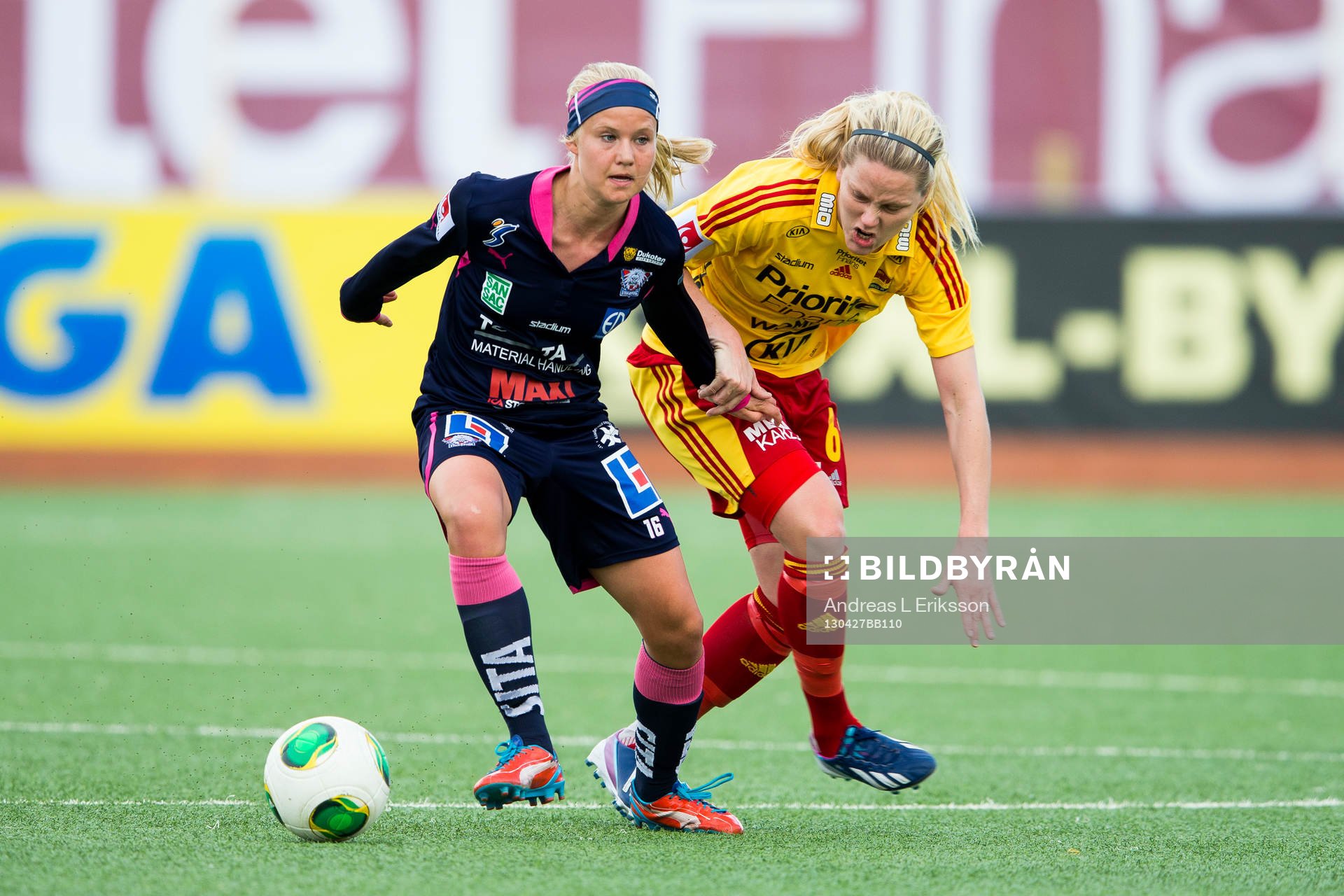 Pernille Harder, Linköping och Lisa Dahlqvist, Tyresö