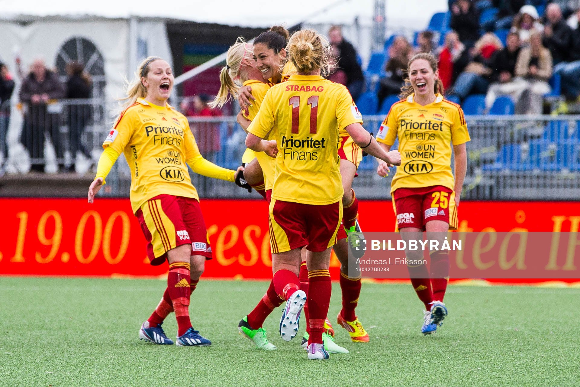 Christen Press gör 2-0 för Tyresö