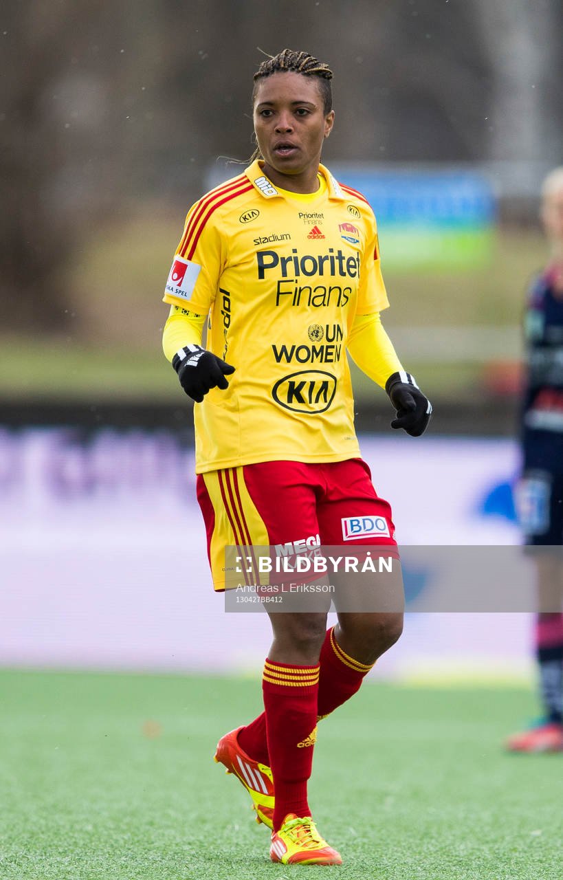Elaine Estrella Moura, Tyresö