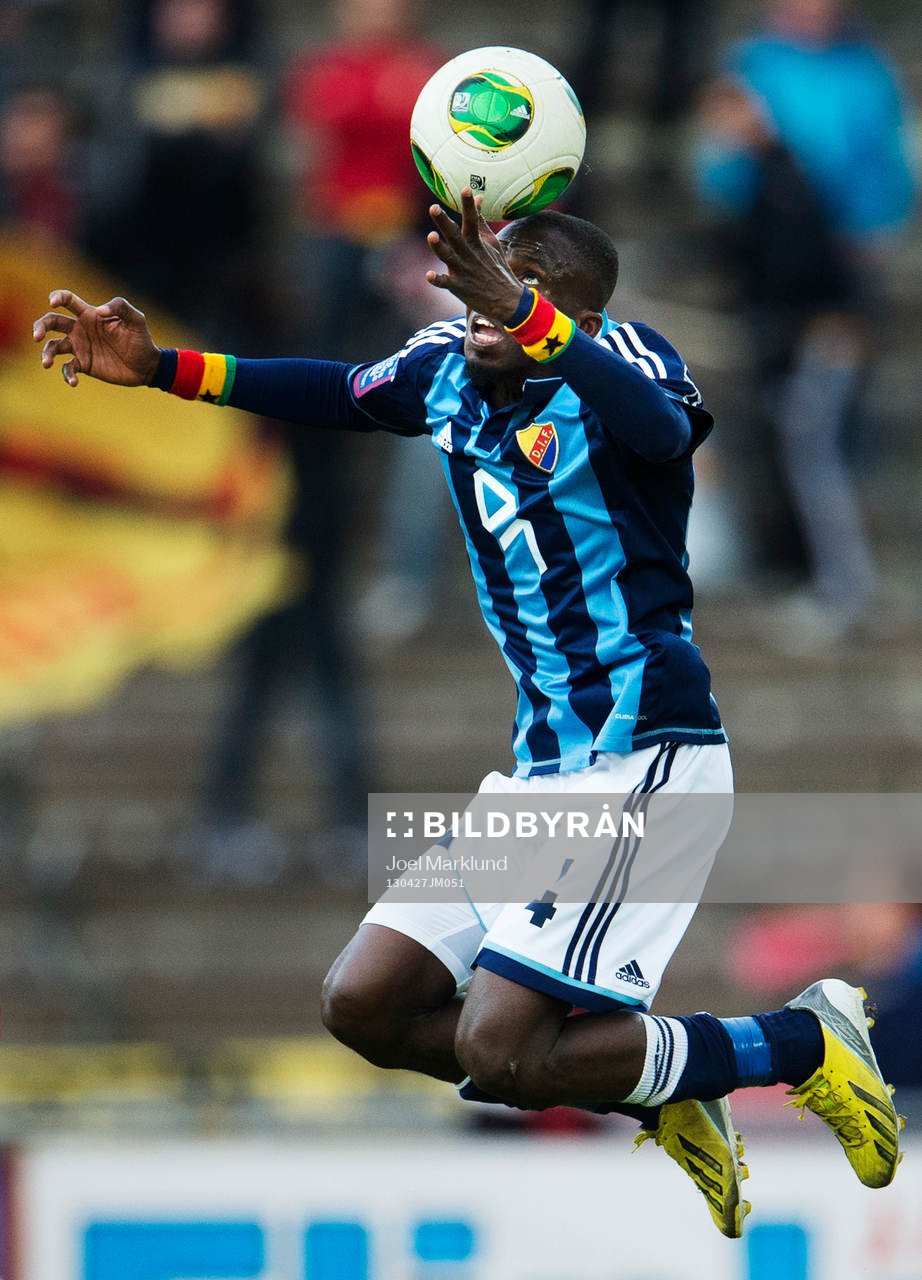 Yussif Chibsah, Djurgården, nickar bollen