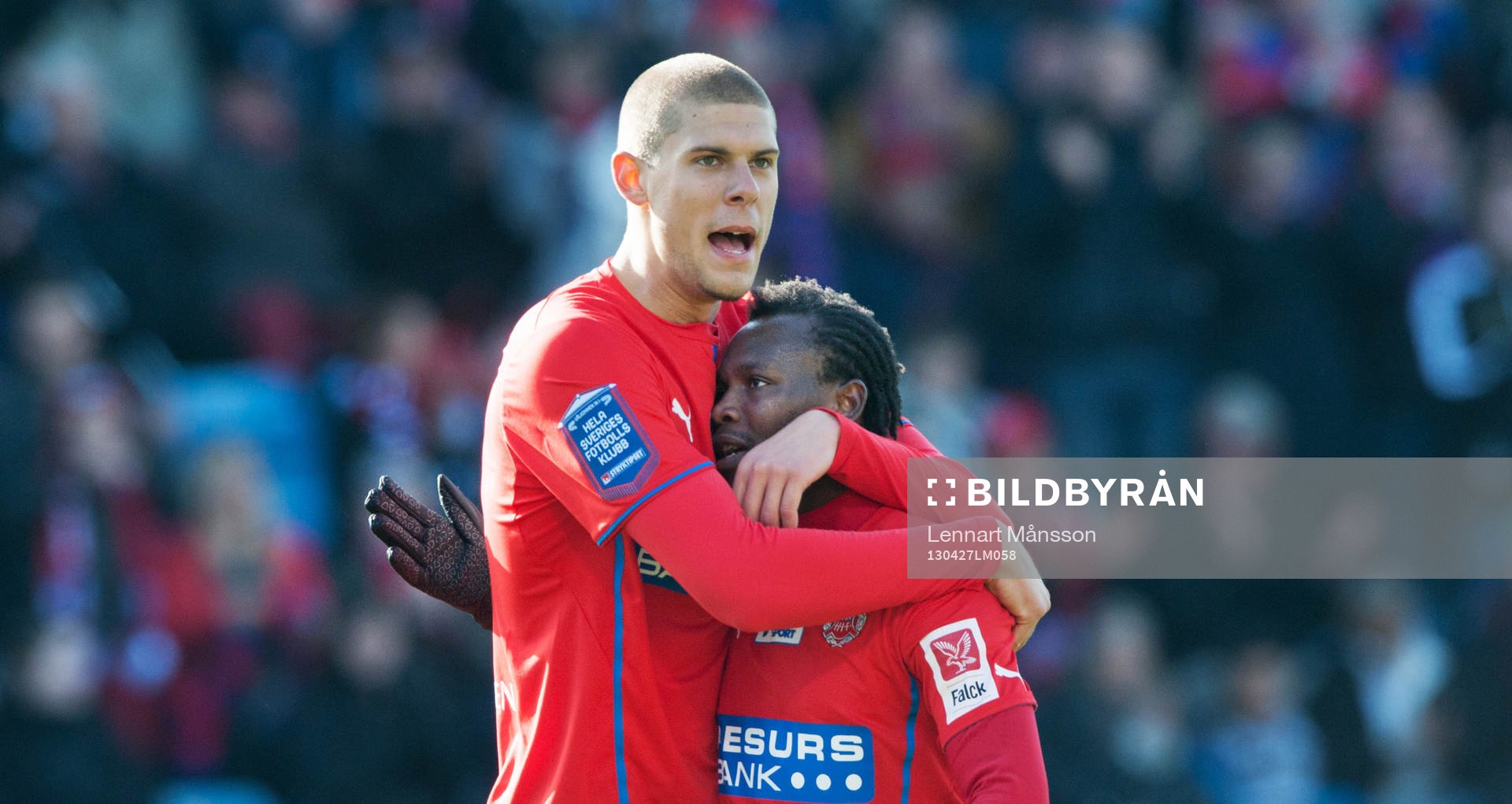 4-1, Robin Simovic, Helsingborg, som grattas av David Accam