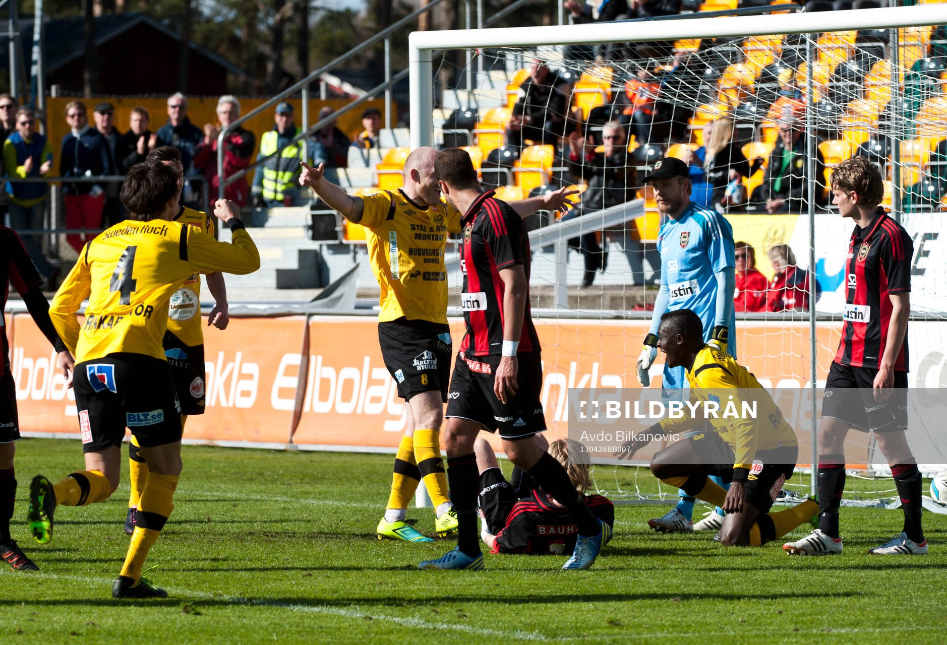 Gbenga Arokoya, Mjällby, jubel, Brommapjkarna, deppar