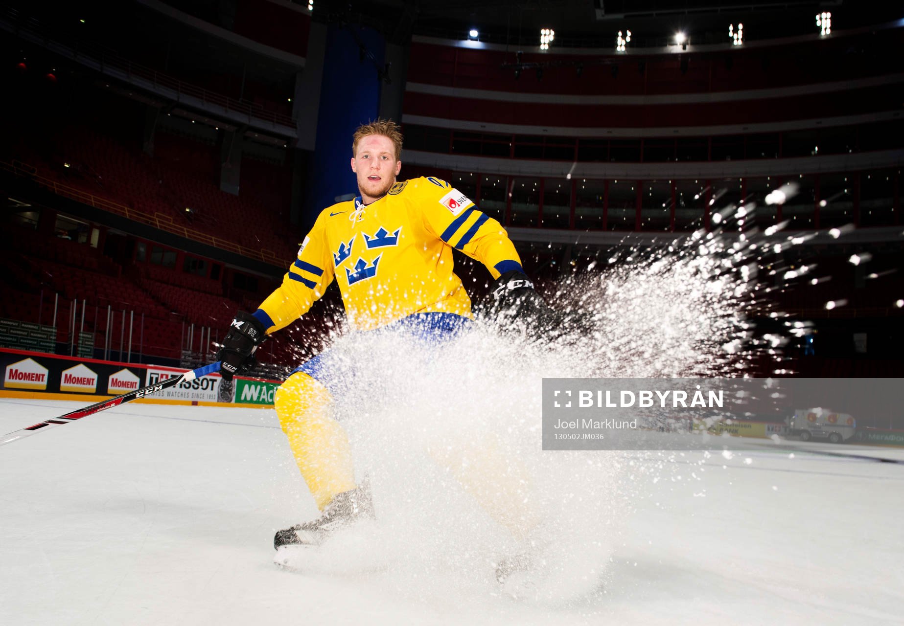 Gabriel Landeskog poserar