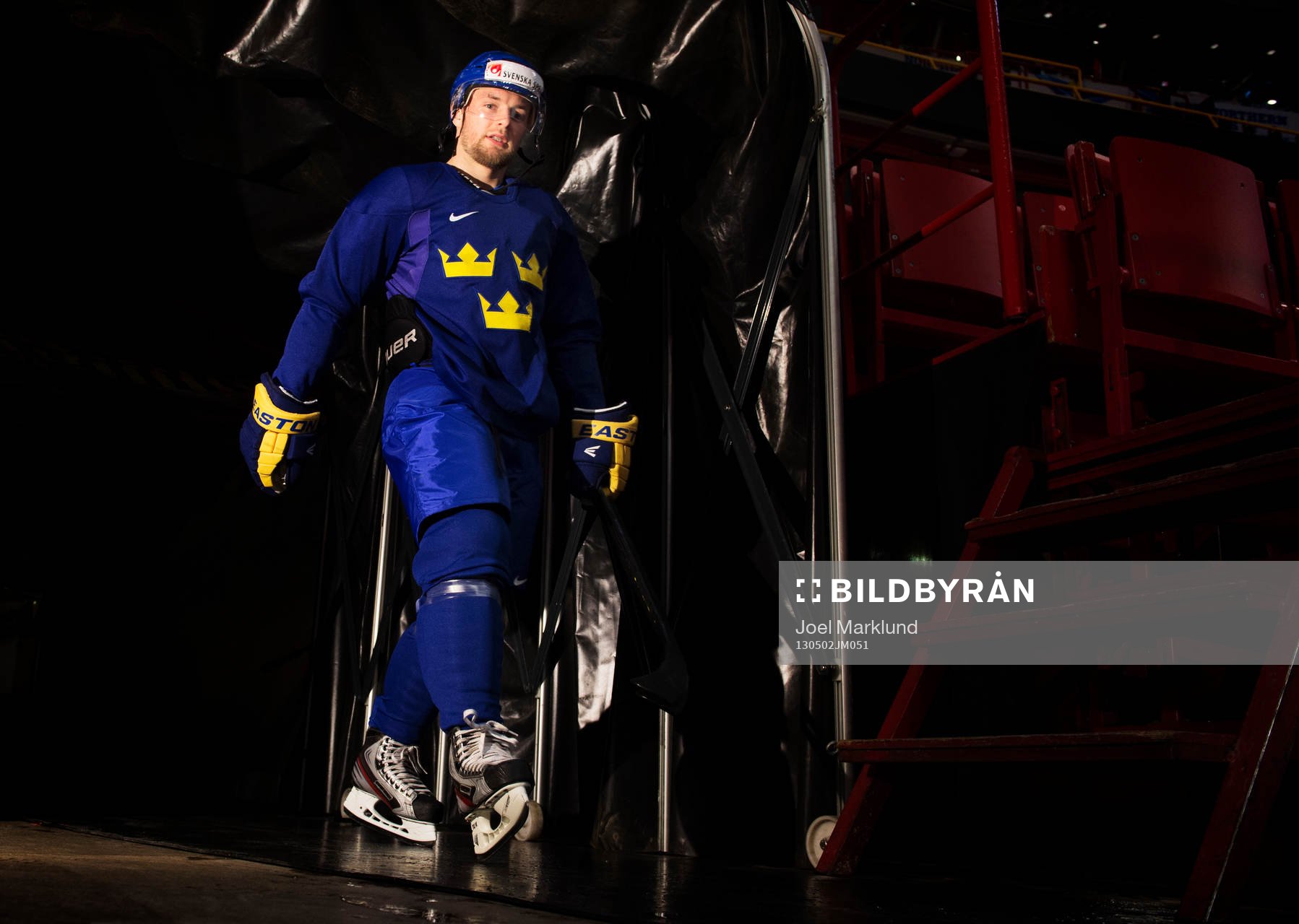 Fredrik Pettersson på väg in till Sveriges träning