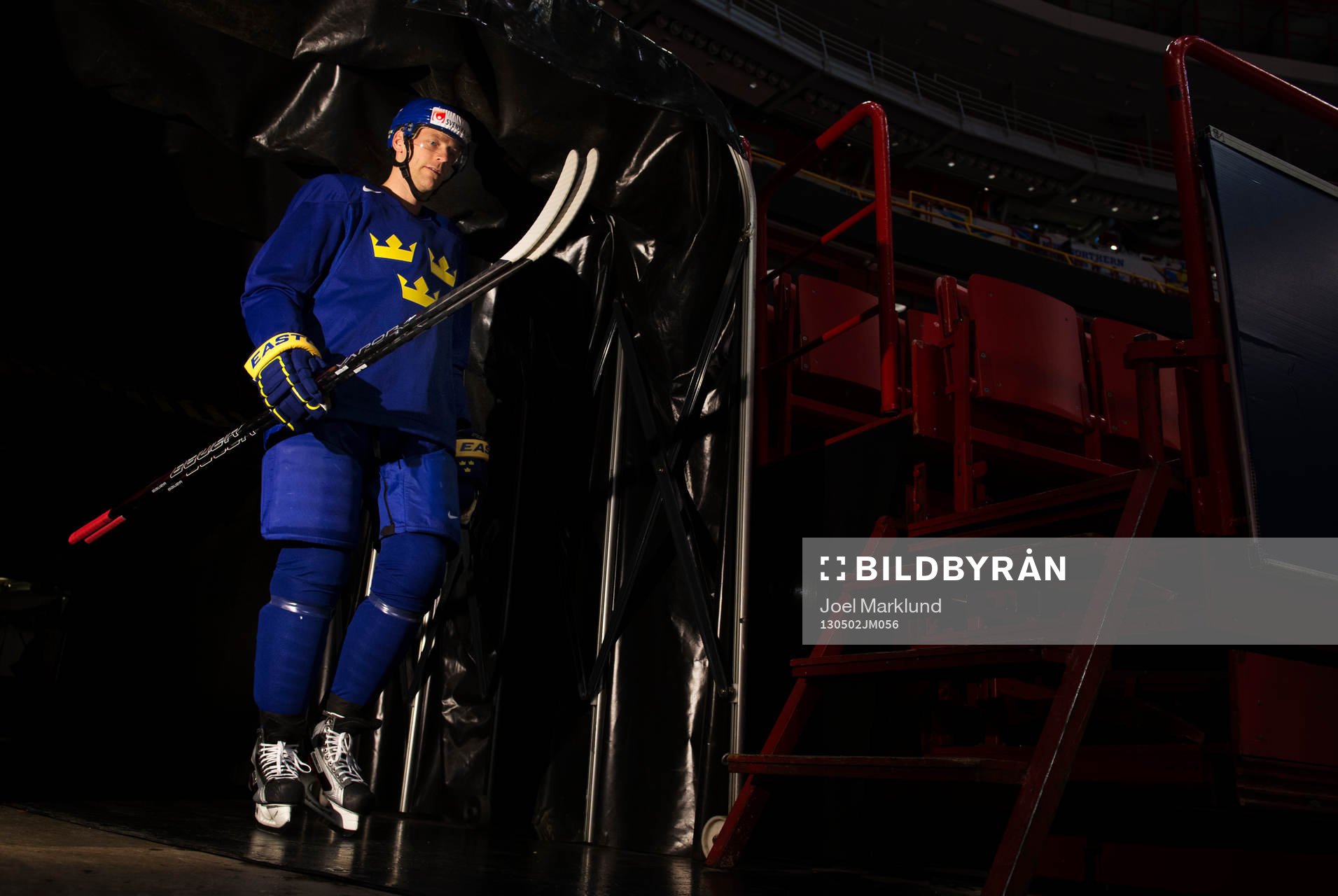 Henrik Tallinder på väg in till Sveriges träning