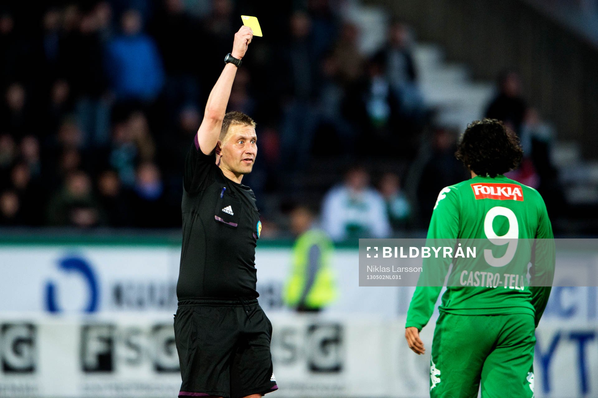 Sebastian Castro-Tello, Hammarby får två varningar och