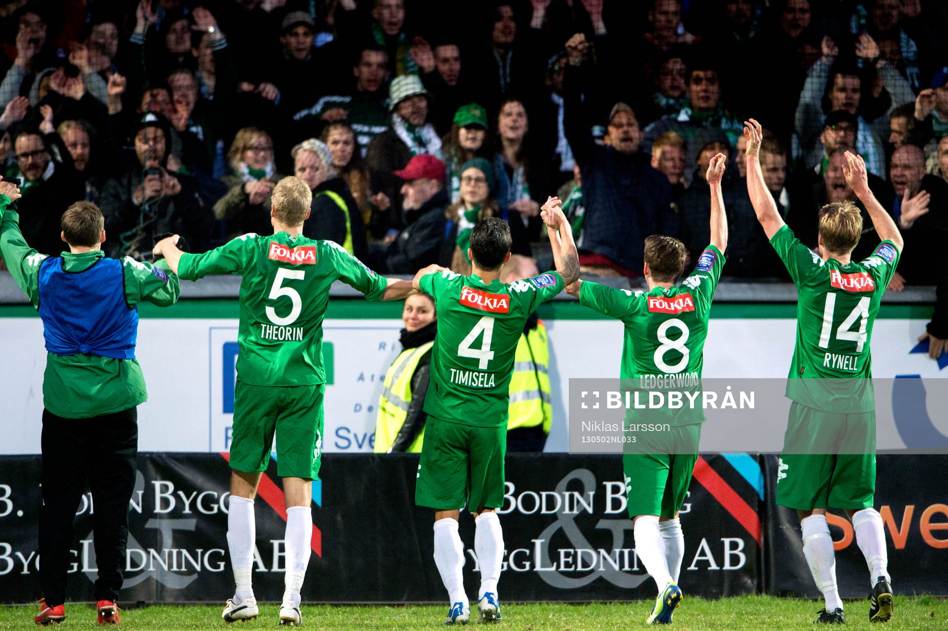Hammarbyspelarna tackar publiken