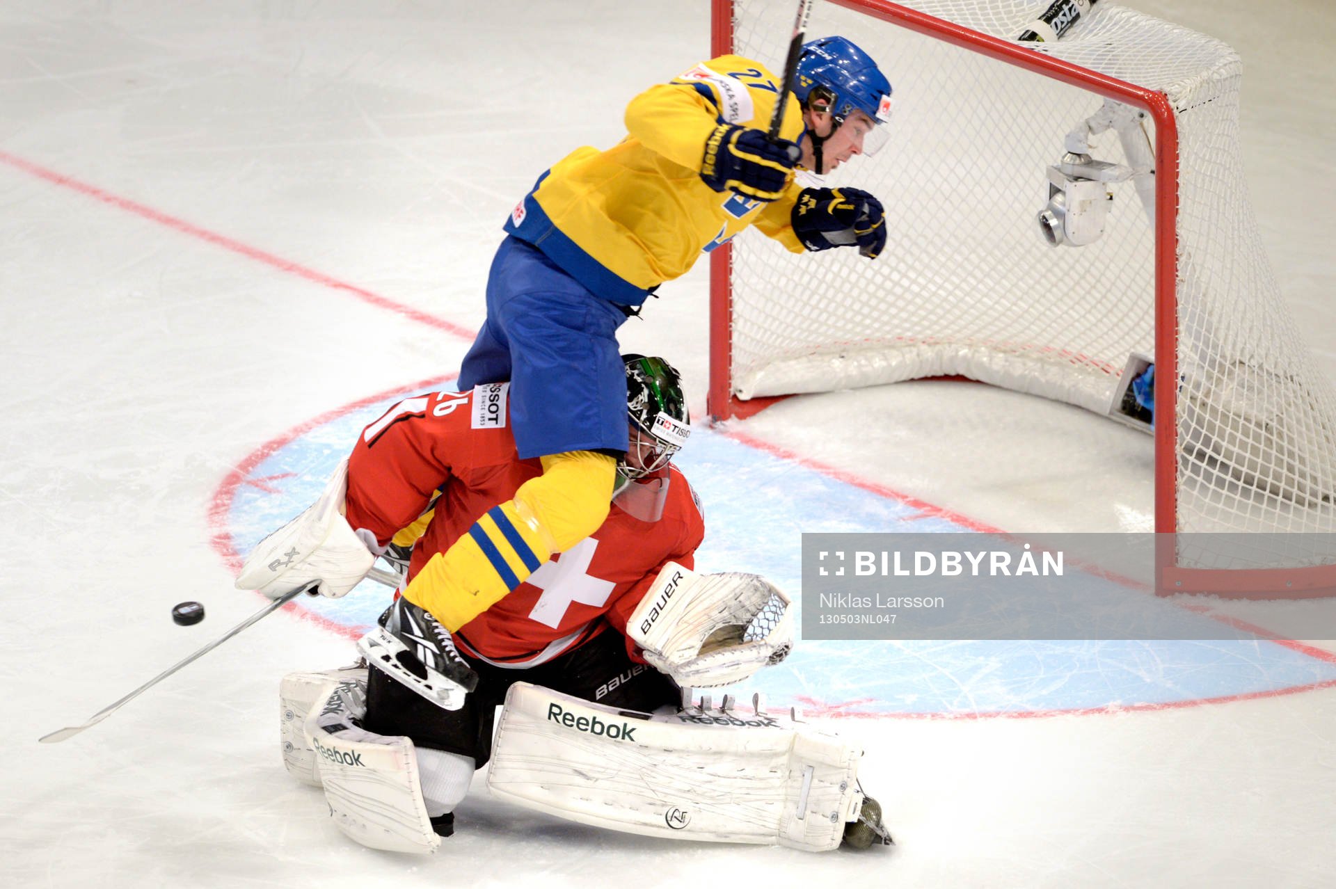 Jimmie Ericsson, Sverige, ramlar över Martin Gerber,