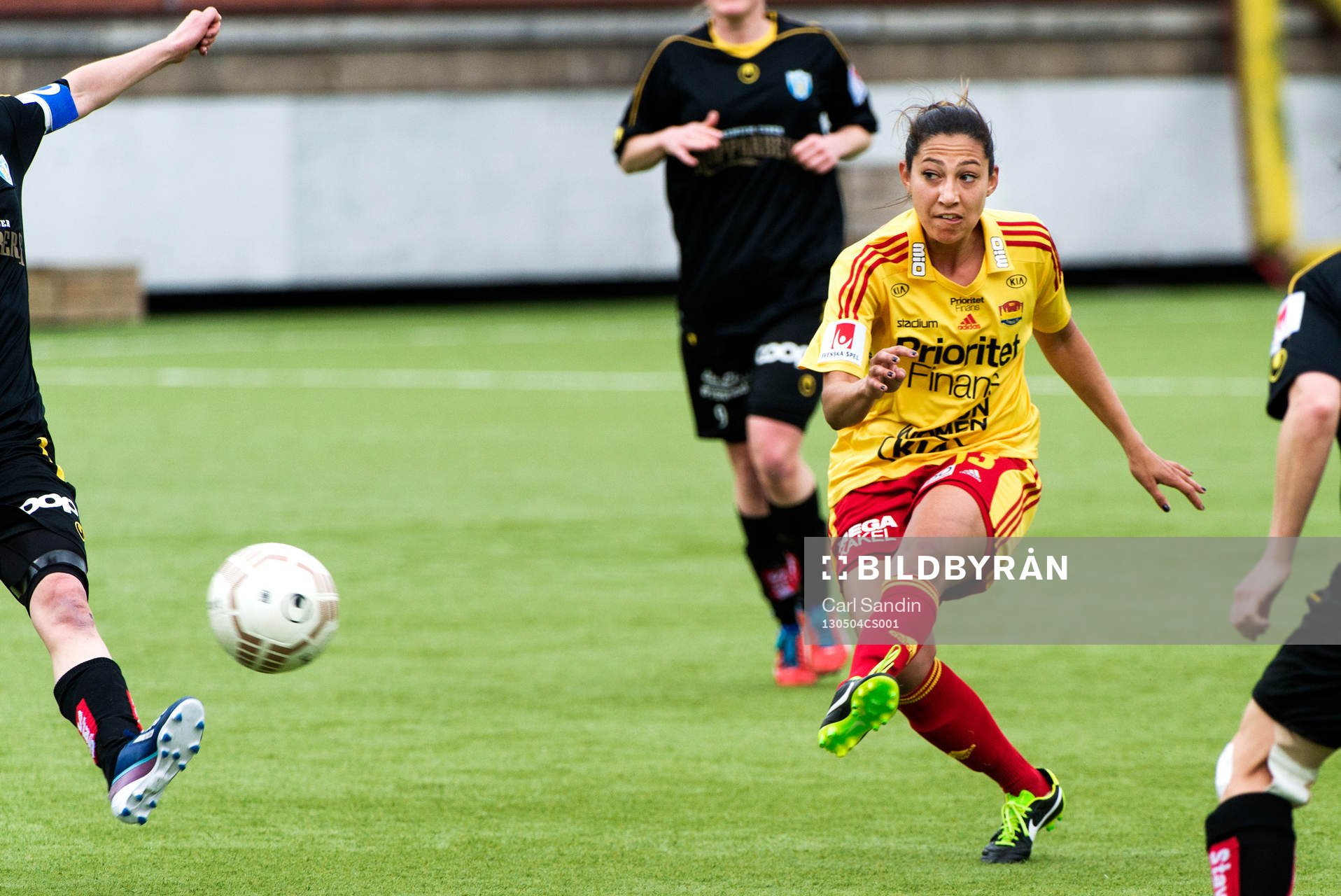 Christen Press, Tyresö, gör 2-2