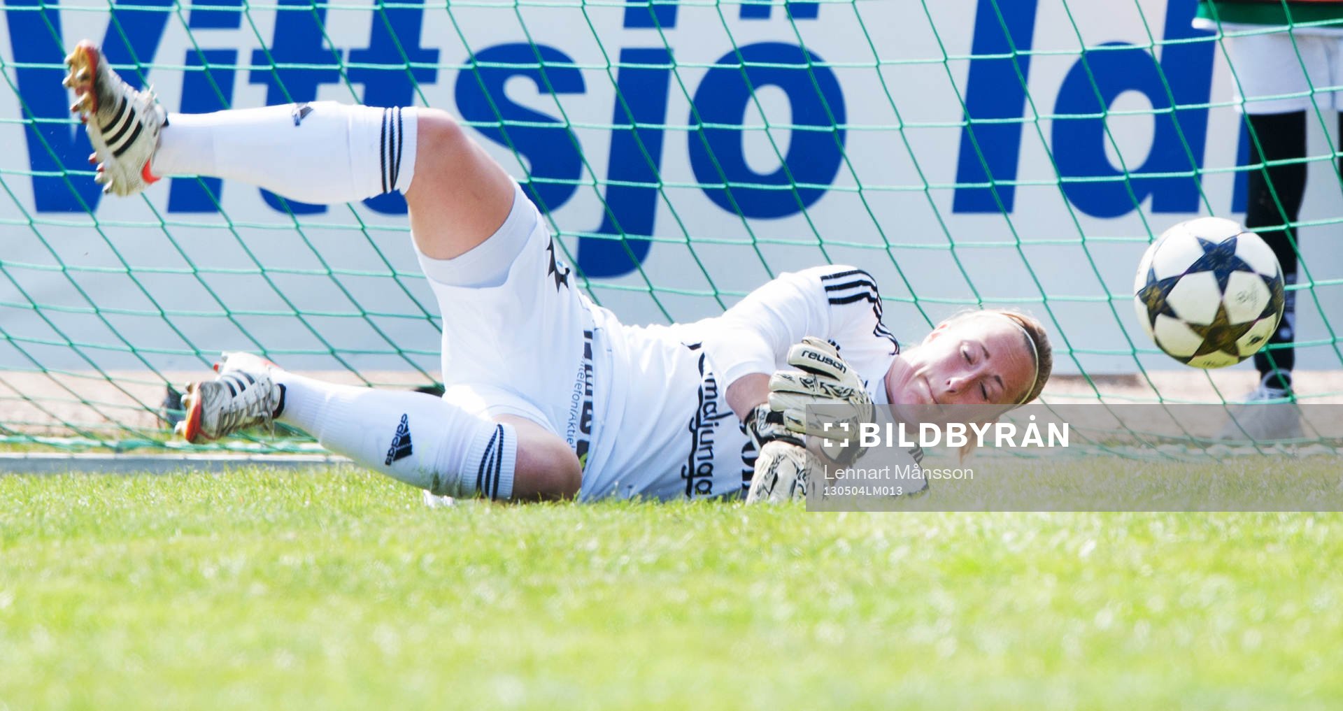 0-1 Josefine Öqvist, Kristianstad, målvakten Loes Geurts,