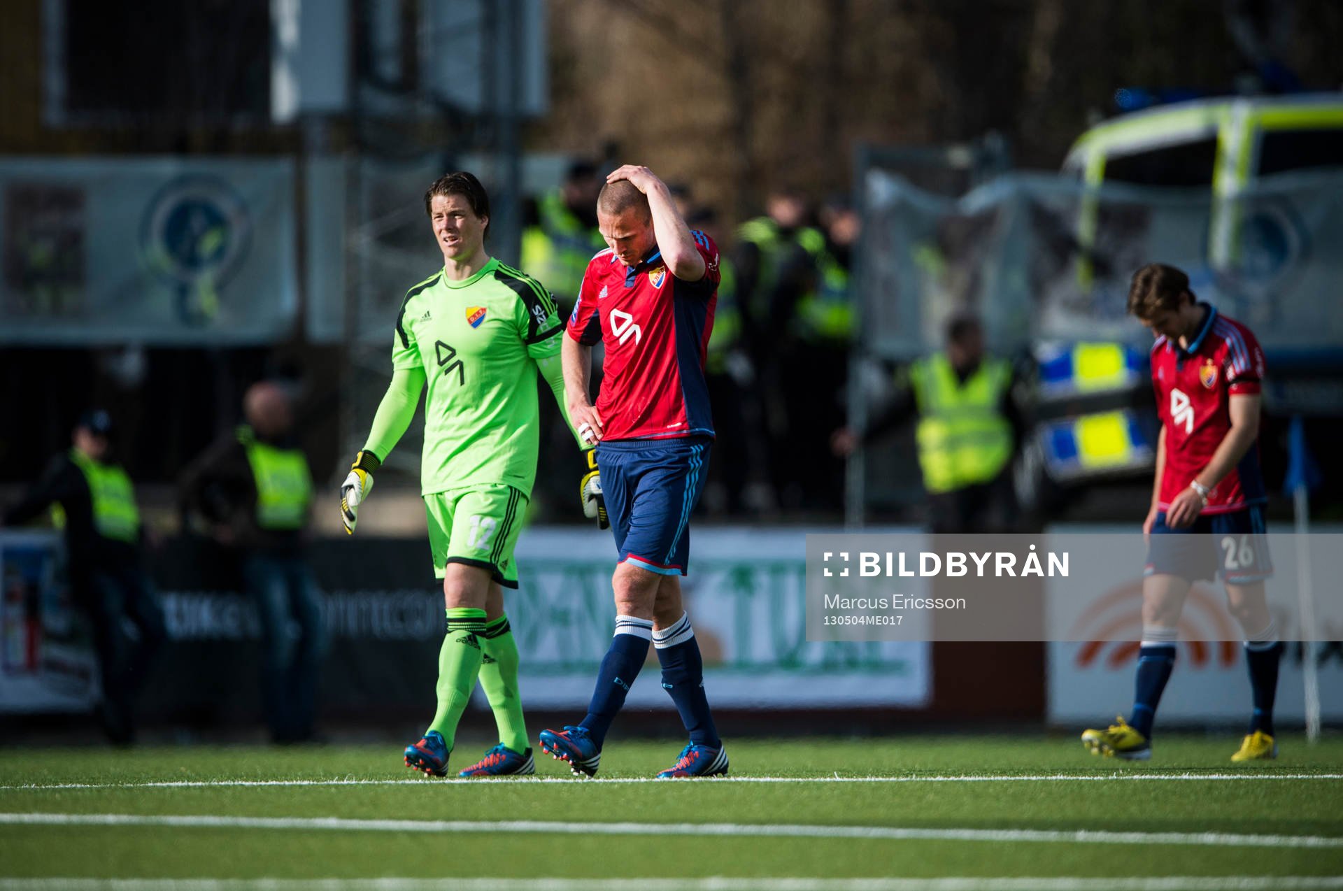Kenneth Høie, målvakt, och Mattias Östberg, Djurgården