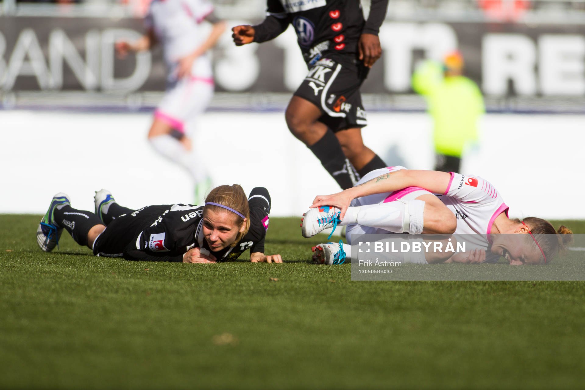 s nr 33, Tuija Hyyrynen, och Malmös nr 31, Anja Mittag