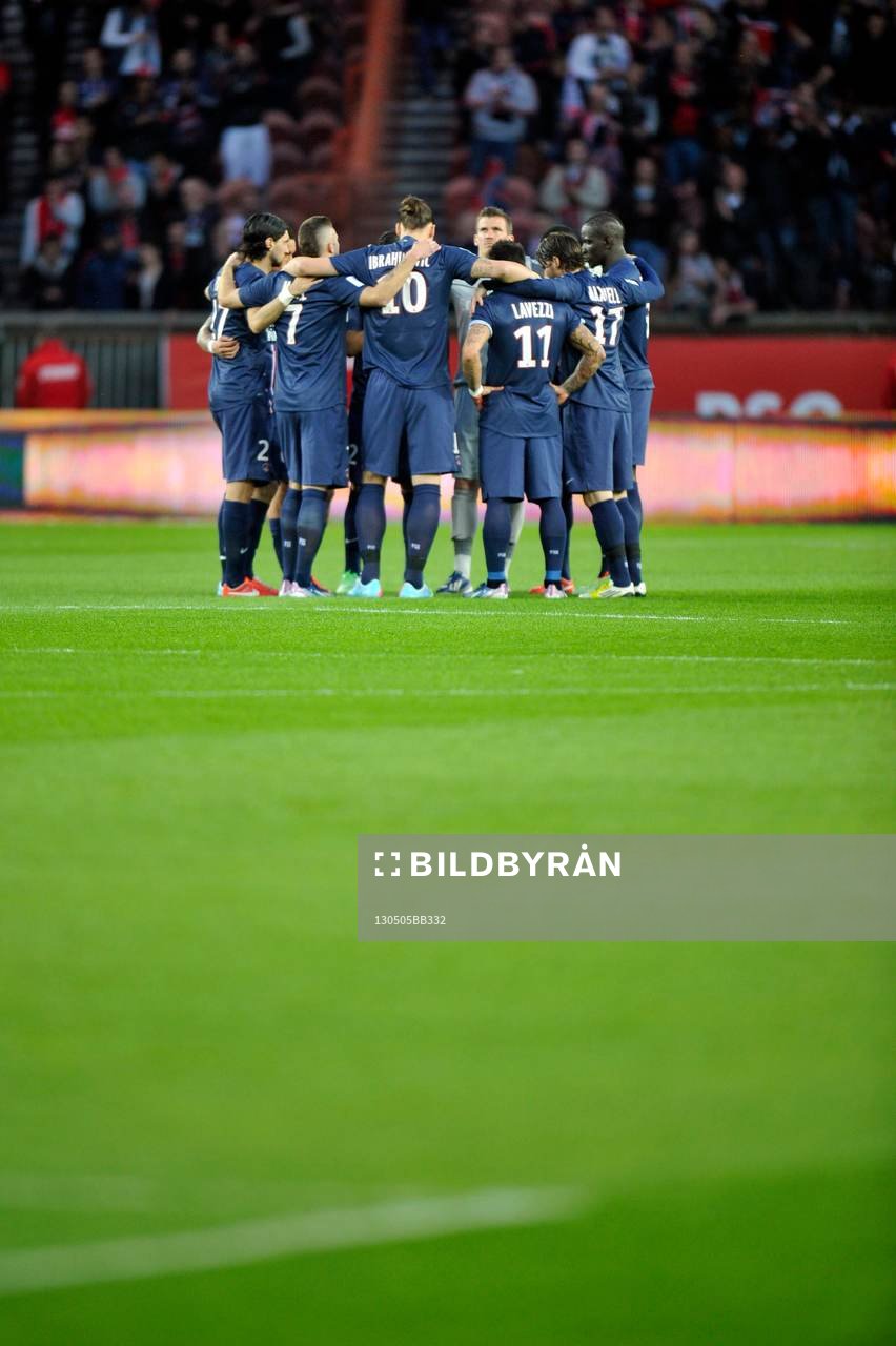 Equipe du PSG -  Hommage aux victimes de Furiani 1992 -