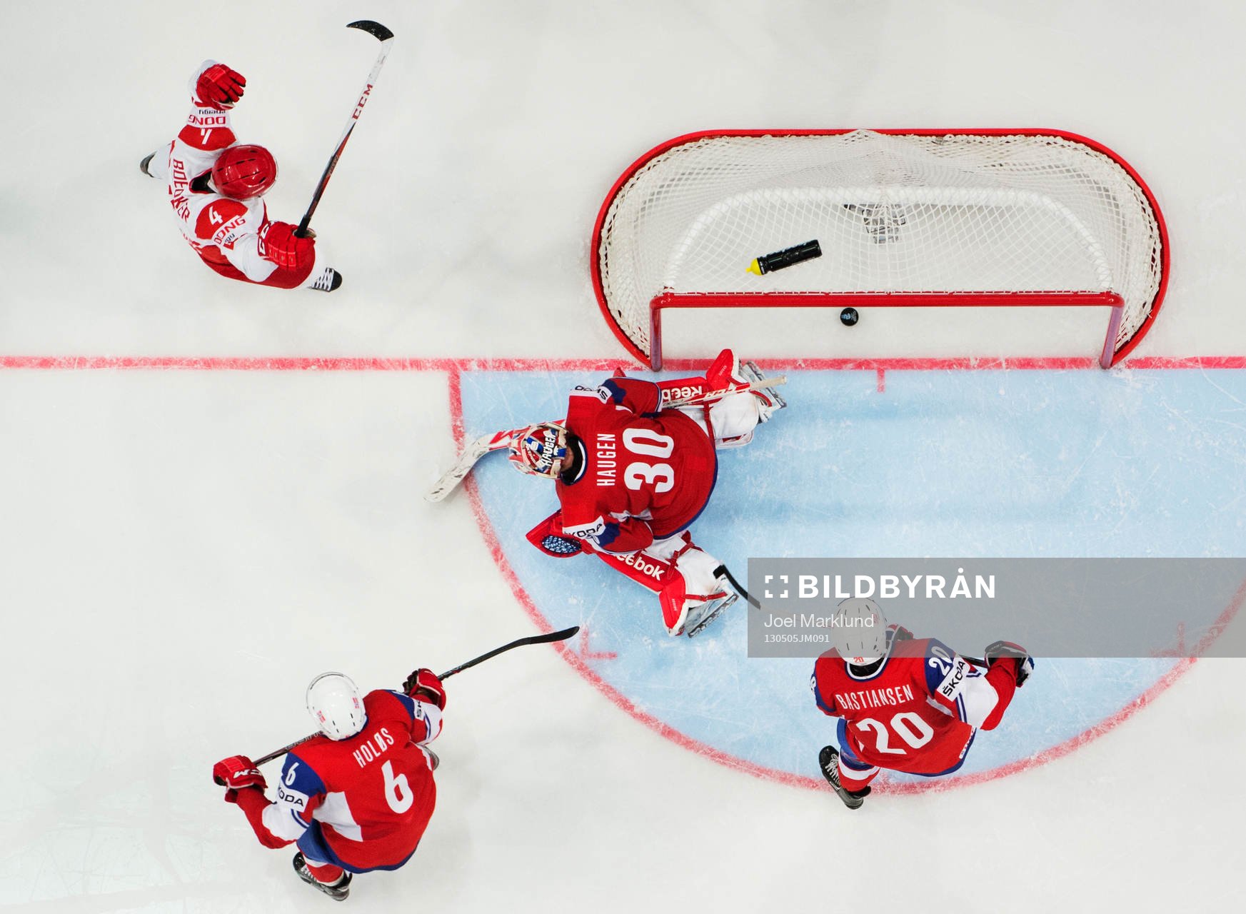 Danmarks Mads Bödker jublar